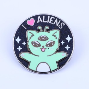Manufacturer High Quality Custom Made Bulk Wholesale Metal Nickel· Plated Cartoon Anime Hard Enamel Lapel Pin